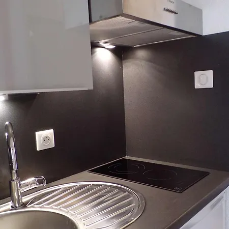 Apartment Spacieux Avec Parking Et Vue - Fr-1-328-214 *